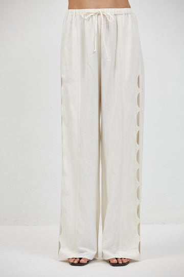 PL2022B1_OFF WHITE