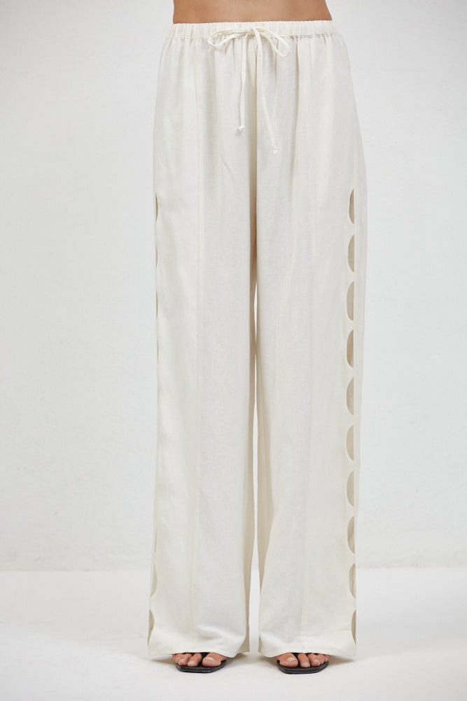 PL2022B1_OFF WHITE