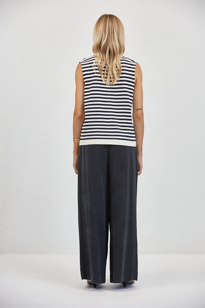 PS1062_IVORY NAVY