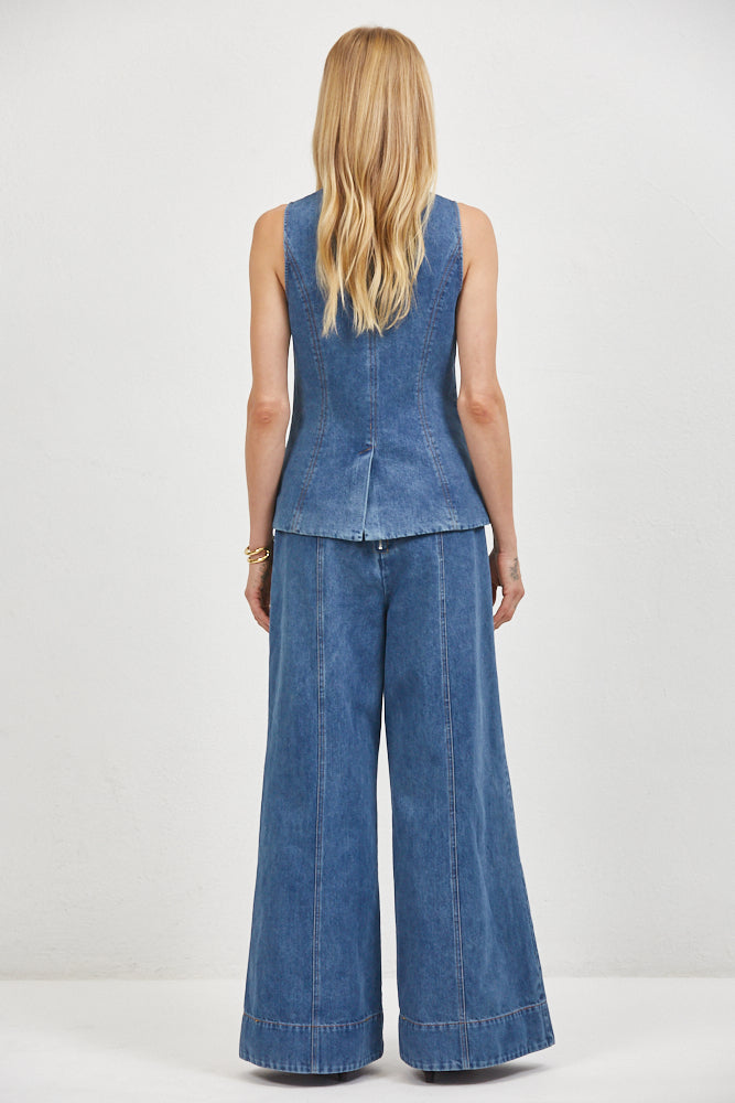 Adelin Vest