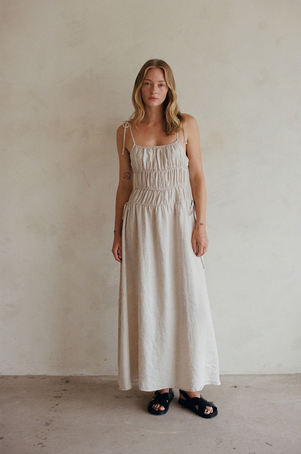AR1144_LINEN
