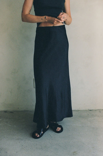AR1139_BLACK